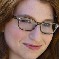 Emily Newhouse Meztelen