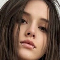 emilymayers Meztelen