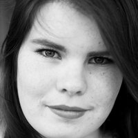 Emma Levie Meztelen