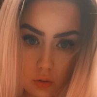 emmalija Meztelen