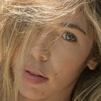 Emmy Corinne Meztelen