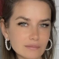 Erika Novak Meztelen