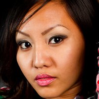 Esther Claire Meztelen