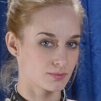 Eva Kari Meztelen