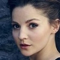 Flora Spencer-Longhurst Meztelen