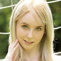 Gemma Louise Meztelen