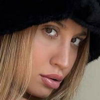 georgiameyer Meztelen