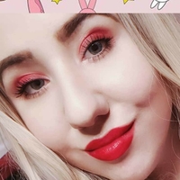 gothickitti Meztelen