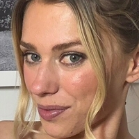 HallinLover Meztelen