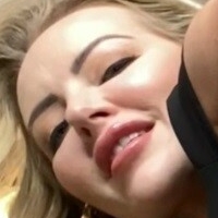 Hannah C Meztelen