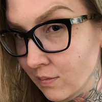 Ingrid Heidi Meztelen