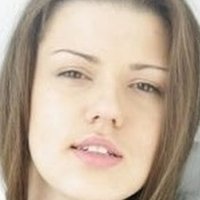 Iren Levy Meztelen
