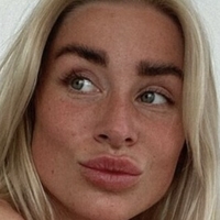 Isabel Ditlevsen Meztelen