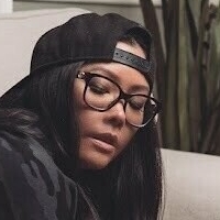 Jade Chung Meztelen