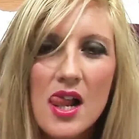 Jenny Béland Meztelen