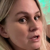 jenvonn Meztelen