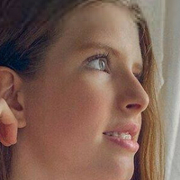 Julinha Modelo Meztelen