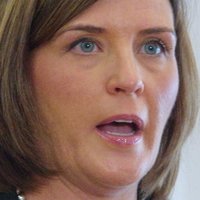 Karen Walter Meztelen