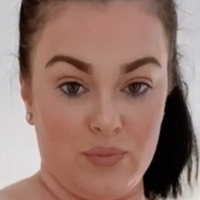 Karla James Meztelen