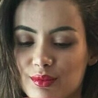 karolfit Meztelen