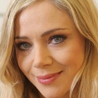 Katarina Čas Meztelen