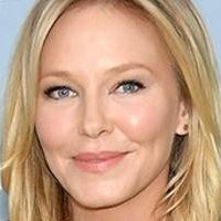 Kelli Giddish Meztelen