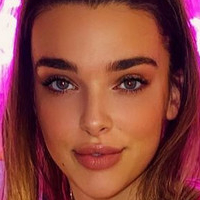 Kendall Vertes Meztelen