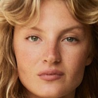 Kenzie Kersen Meztelen