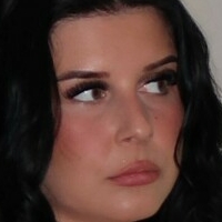 Kikiiscrying Meztelen