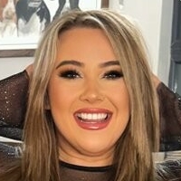 lauramorgan Meztelen