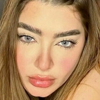 laurasahar Meztelen