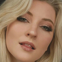 Lexus Grace Carlson Meztelen