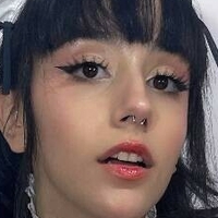 littleangel.png Meztelen