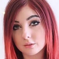 Lizzi Blake Meztelen