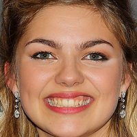 Louane Emera Meztelen