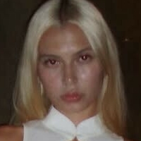 Lucia Manfredi Meztelen