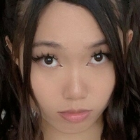 Lucy Mochi Meztelen
