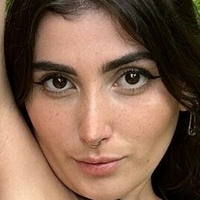 Luisa Valotta Meztelen