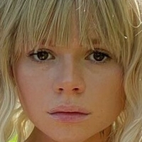 Lyla Fern Meztelen