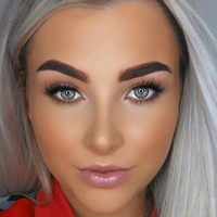 Madel Wright Meztelen