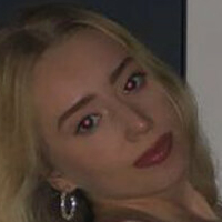 Maisie Simpson Meztelen