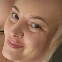 mari_gigantti Meztelen