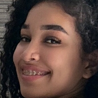 Mariana Curiel Meztelen