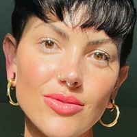 Marie B Meztelen