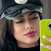 Mariella Mae Meztelen