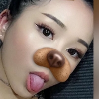Martha Nguyen Meztelen
