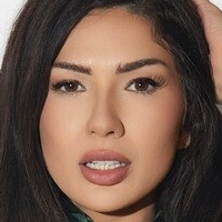 Melanie San Roman Meztelen