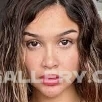 Mercedes_Ns Meztelen