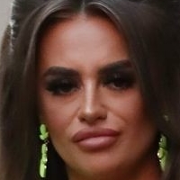 Mia Sully Meztelen