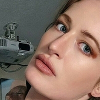 Mikayla Raines Meztelen